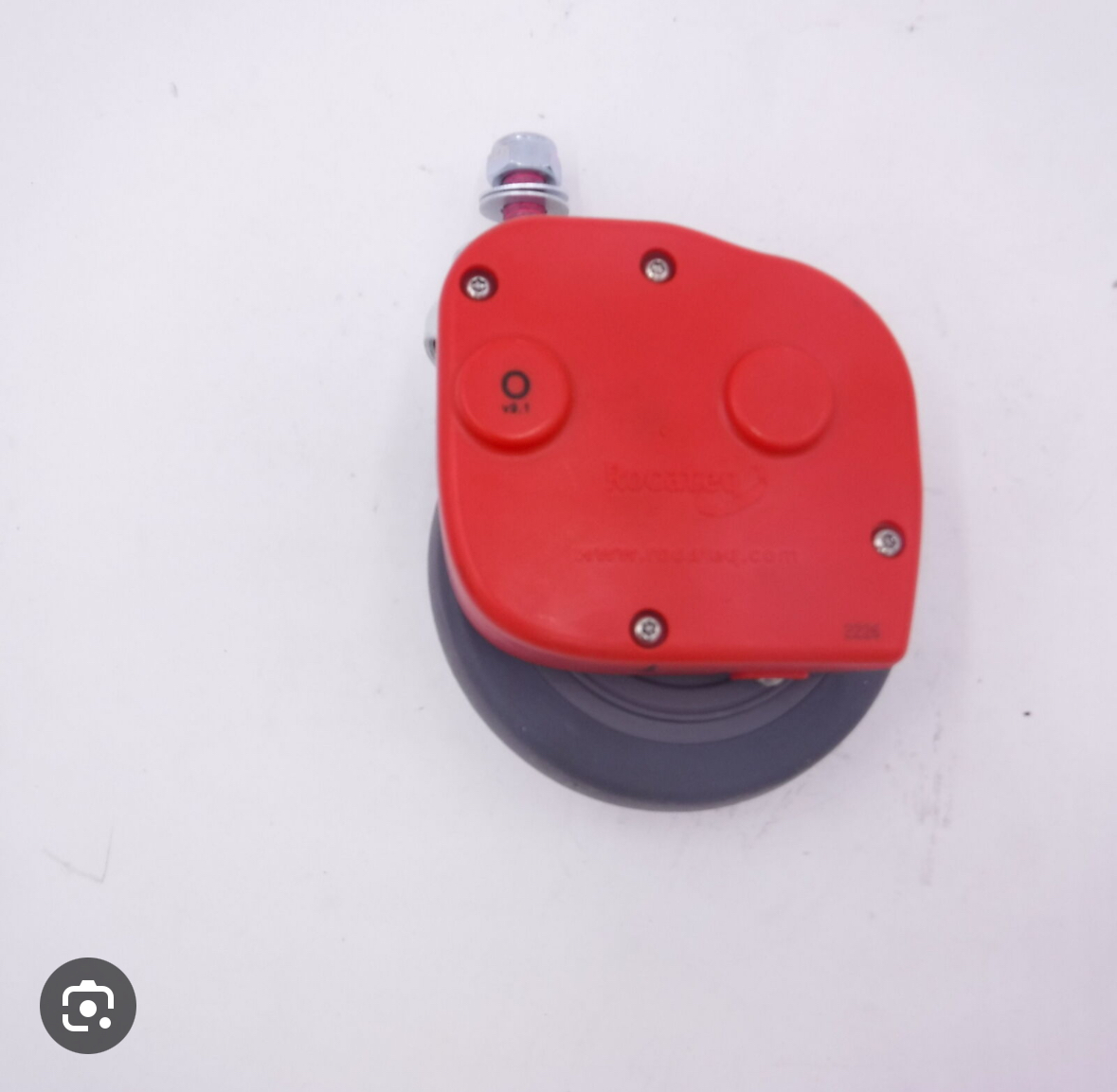 Rocateq cart containment caster wheel